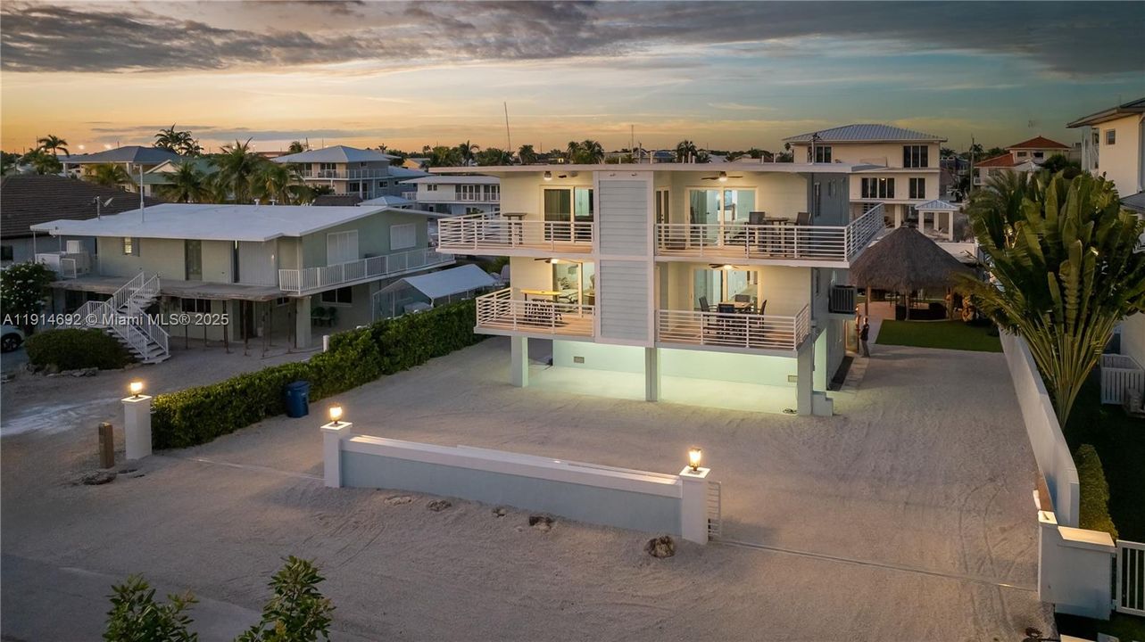 На продажу: $2,695,000 (0 спален, 0 ванн, 2485 Квадратных фут)