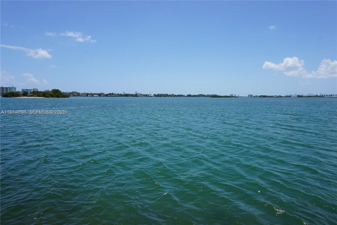 待售: $399,000 (2 贝兹, 1 浴室, 930 平方英尺)