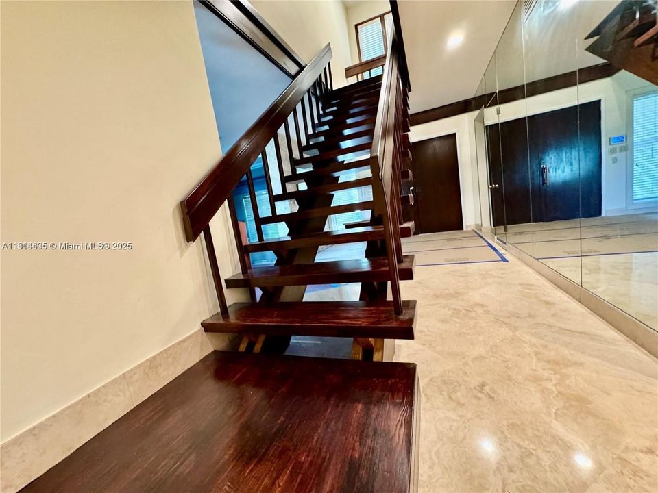 STARWAY TO PRIMARY SUITE