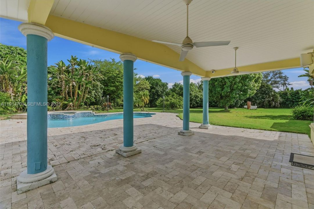 待售: $2,650,000 (4 贝兹, 3 浴室, 3059 平方英尺)