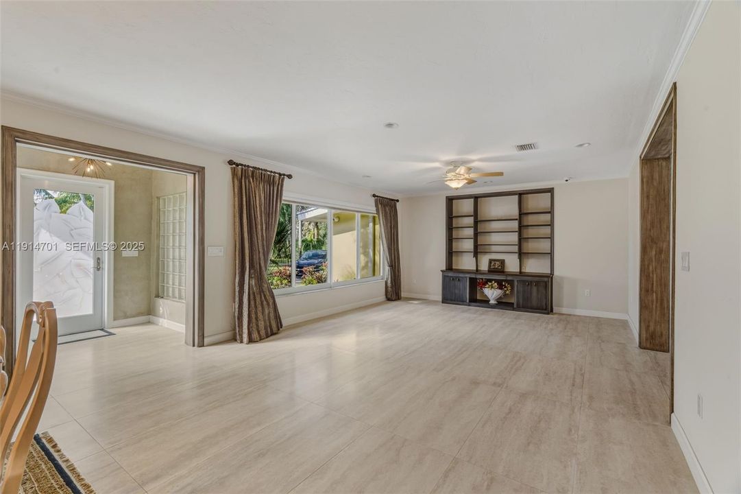 待售: $2,650,000 (4 贝兹, 3 浴室, 3059 平方英尺)