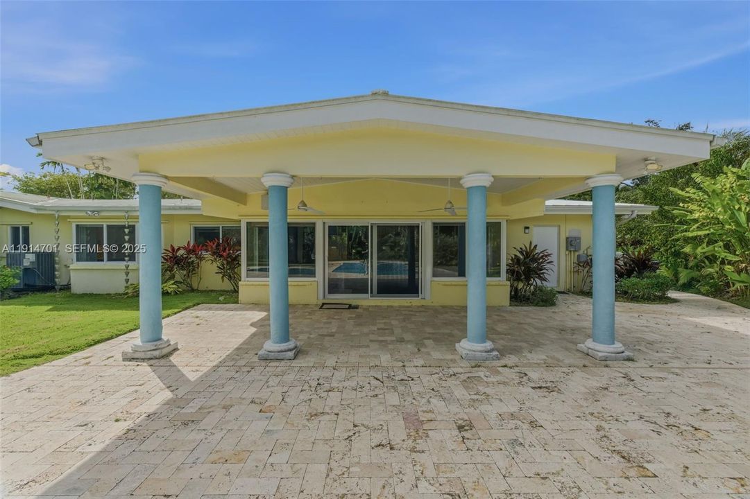 待售: $2,650,000 (4 贝兹, 3 浴室, 3059 平方英尺)