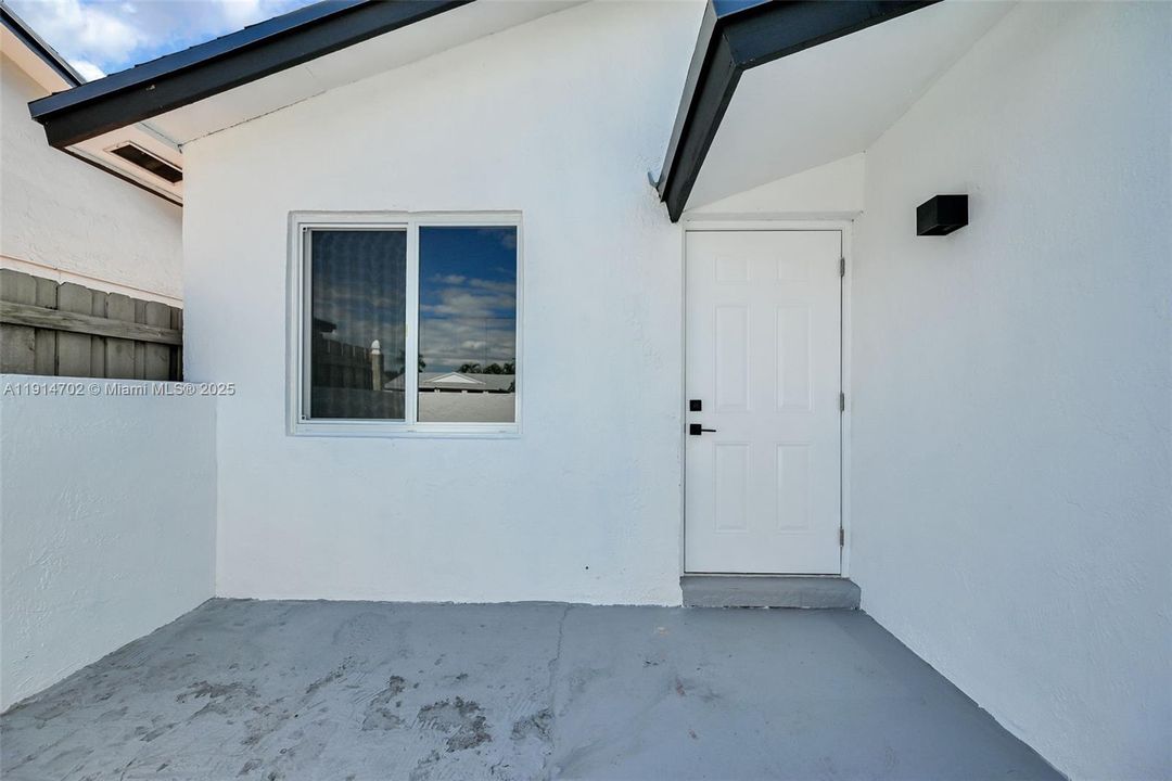 Active With Contract: $589,000 (4 beds, 2 baths, 1349 Square Feet)