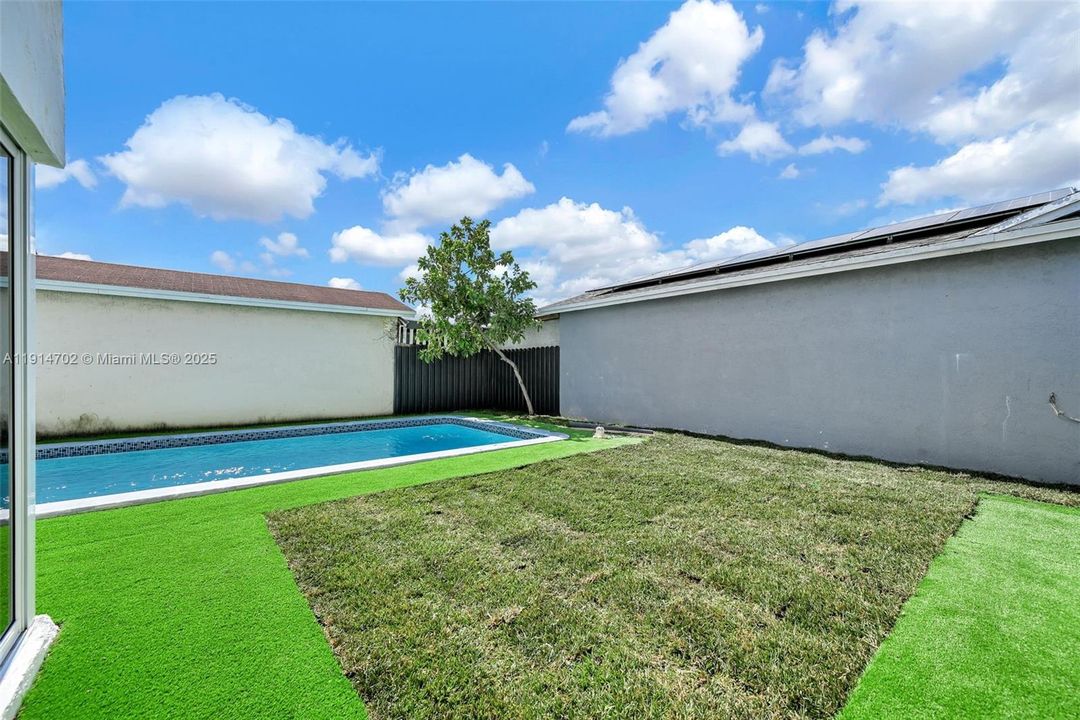 Active With Contract: $589,000 (4 beds, 2 baths, 1349 Square Feet)