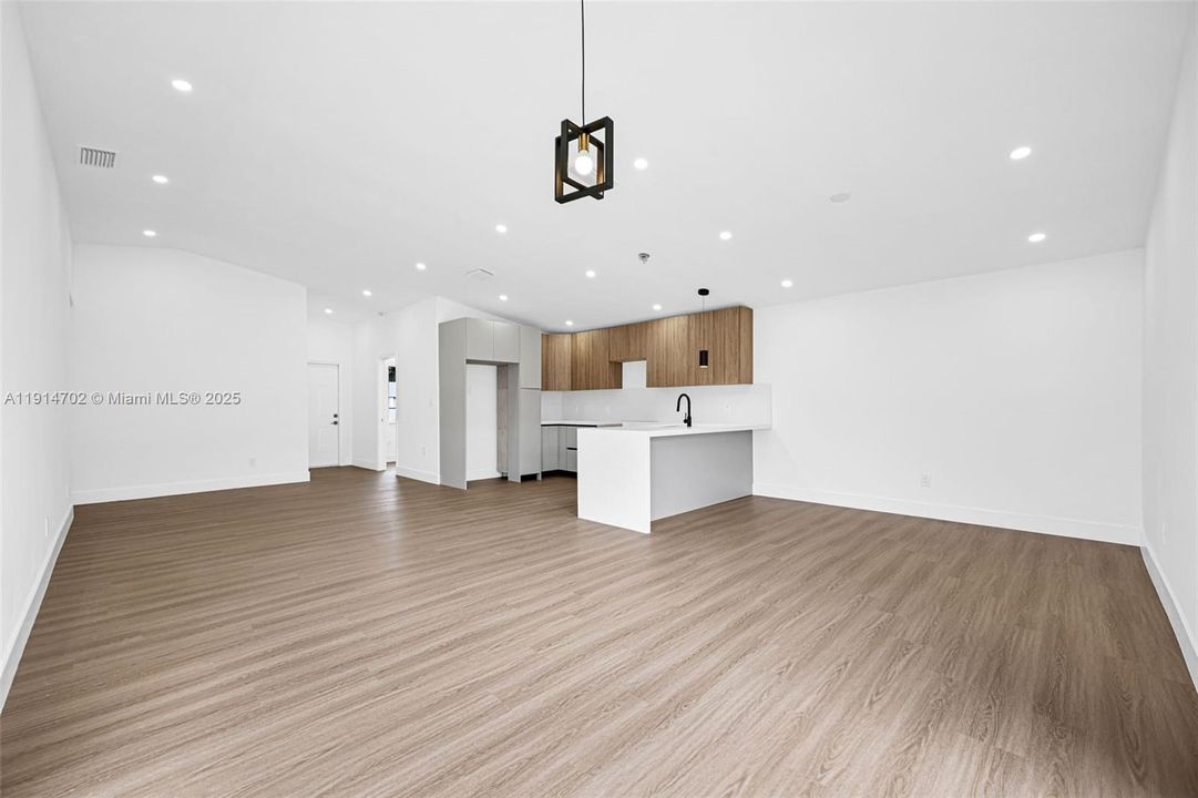 Active With Contract: $589,000 (4 beds, 2 baths, 1349 Square Feet)