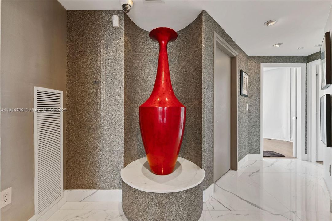 В аренду: $28,000 (3 спален, 3 ванн, 2600 Квадратных фут)