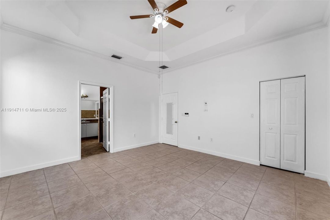 Activo con contrato: $629,999 (3 camas, 2 baños, 1567 Pies cuadrados)