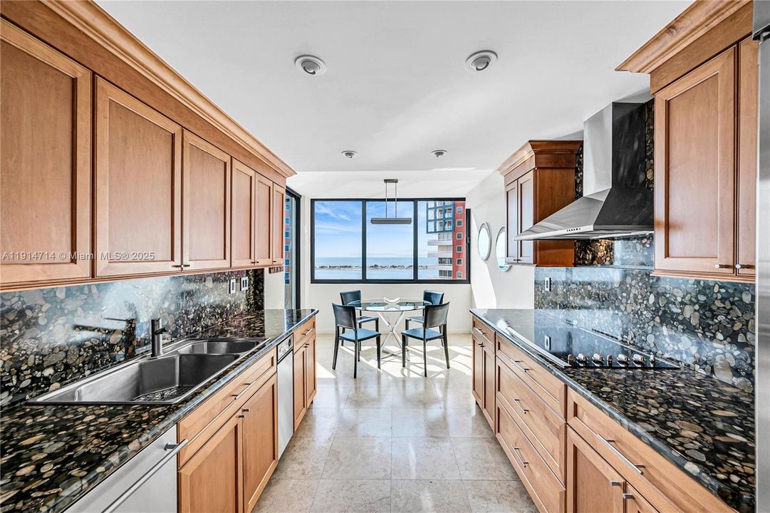 Updated eat in kitchen