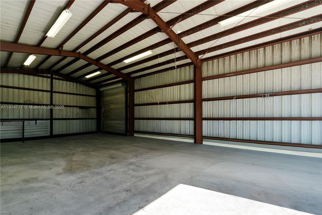 En Venta: $1,099,000 (3 camas, 2 baños, 3270 Pies cuadrados)