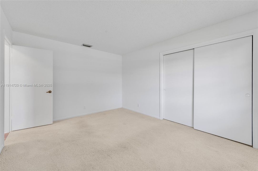 For Sale: $710,000 (4 beds, 2 baths, 2296 Square Feet)