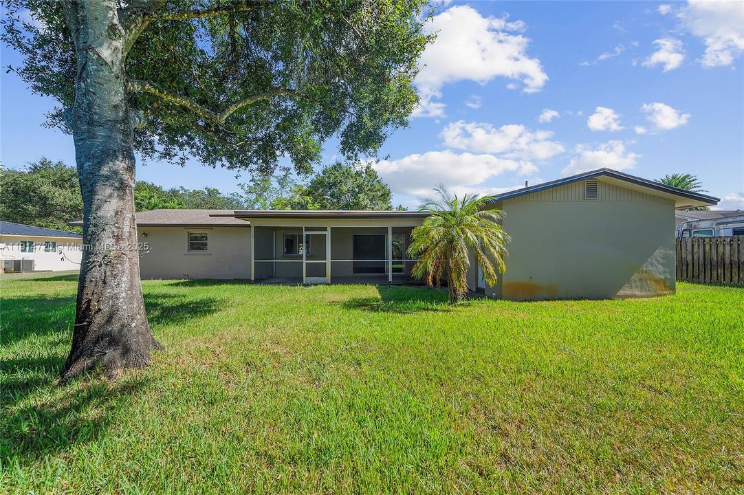 For Sale: $710,000 (4 beds, 2 baths, 2296 Square Feet)