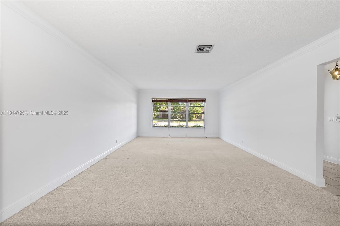 For Sale: $710,000 (4 beds, 2 baths, 2296 Square Feet)