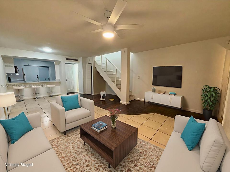 Active With Contract: $1,750 (2 beds, 2 baths, 1096 Square Feet)