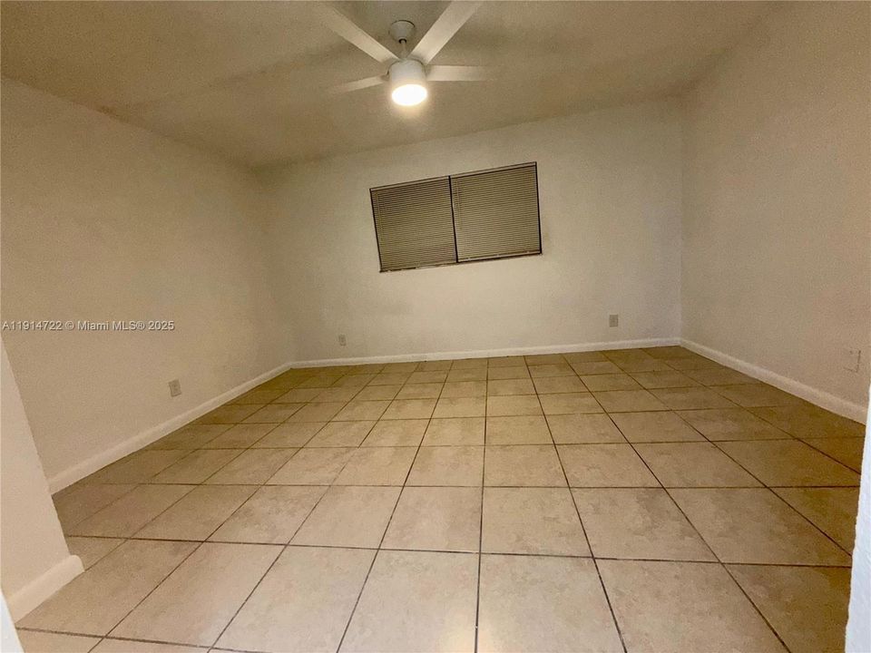 Active With Contract: $1,750 (2 beds, 2 baths, 1096 Square Feet)