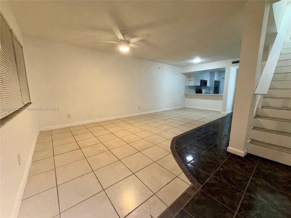 Active With Contract: $1,750 (2 beds, 2 baths, 1096 Square Feet)