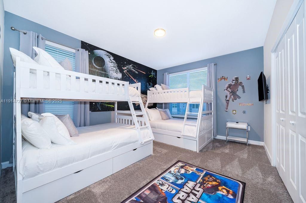 For Sale: $640,000 (5 beds, 5 baths, 0 Square Feet)