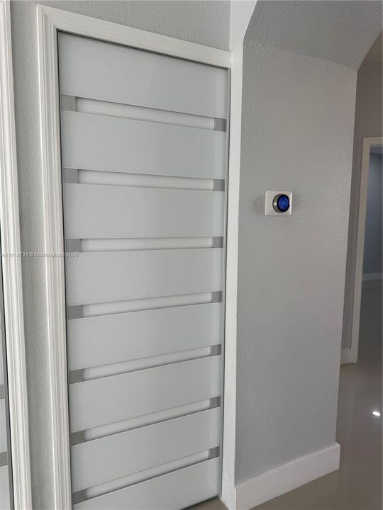 Active With Contract: $2,300 (2 beds, 2 baths, 1130 Square Feet)