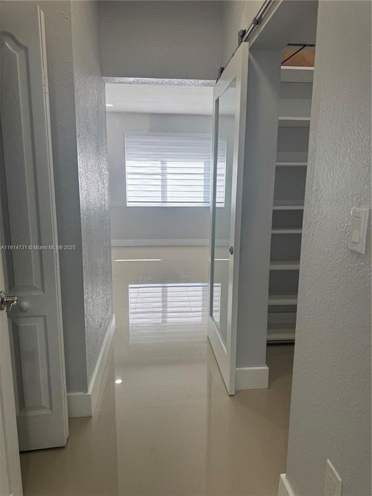 Active With Contract: $2,300 (2 beds, 2 baths, 1130 Square Feet)