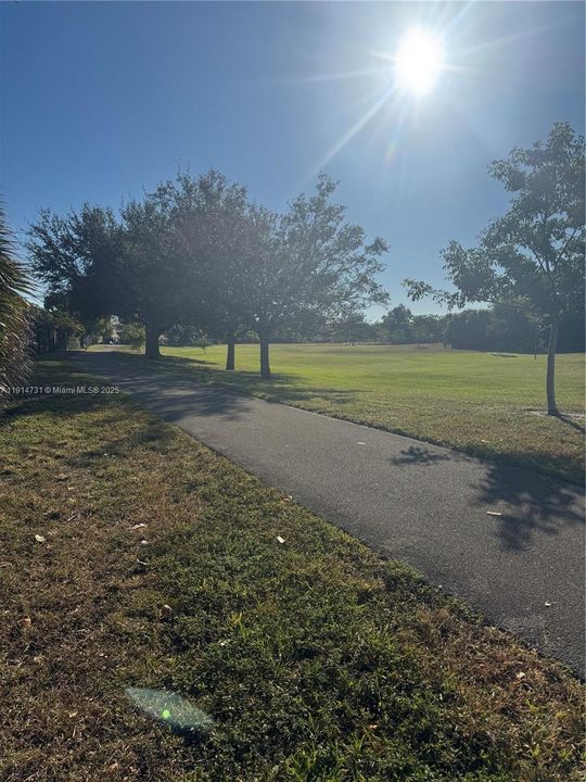 Active With Contract: $2,300 (2 beds, 2 baths, 1130 Square Feet)