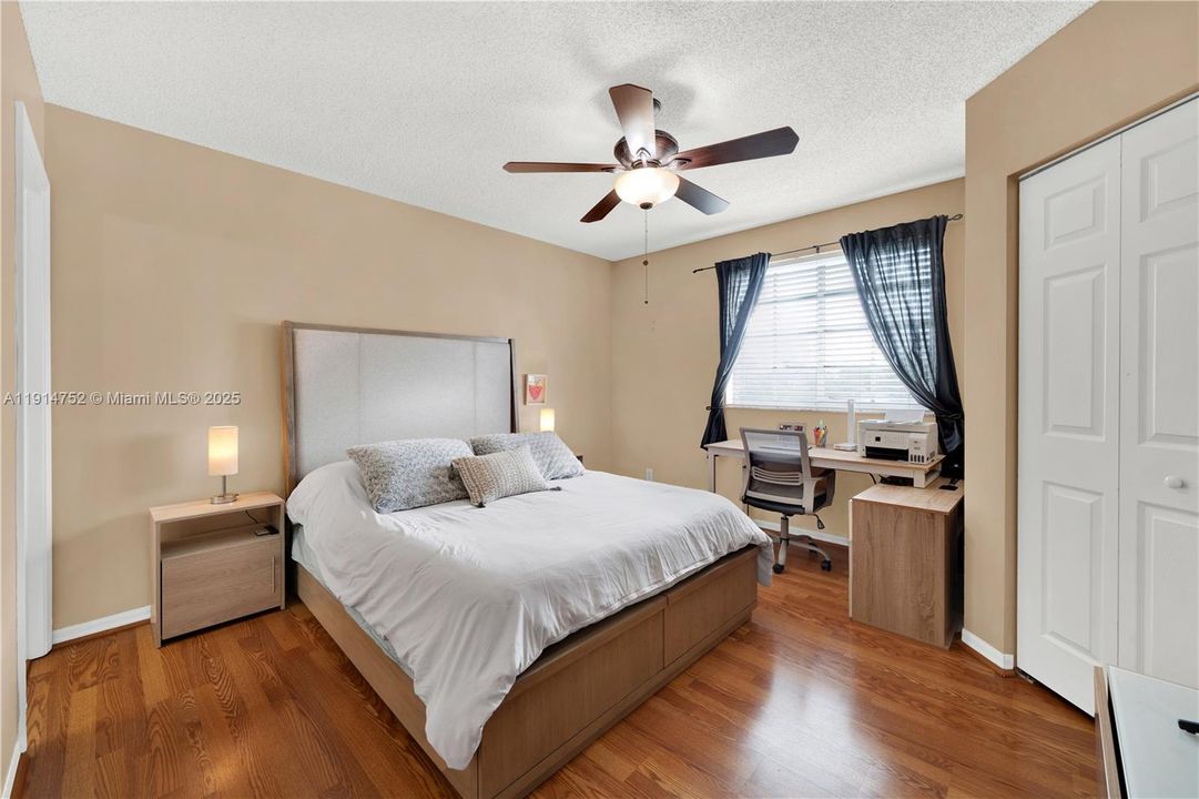 For Rent: $2,900 (2 beds, 2 baths, 1131 Square Feet)