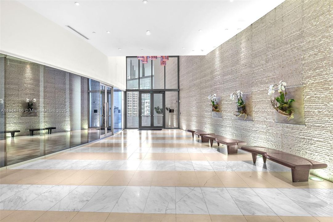 На продажу: $1,290,000 (2 спален, 2 ванн, 1500 Квадратных фут)