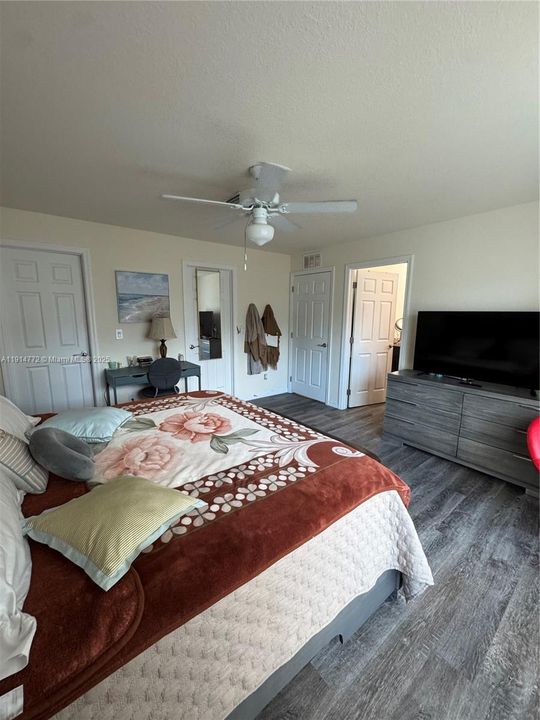 На продажу: $310,000 (3 спален, 2 ванн, 0 Квадратных фут)