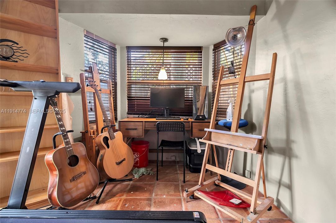 En Venta: $620,000 (3 camas, 1 baños, 1037 Pies cuadrados)