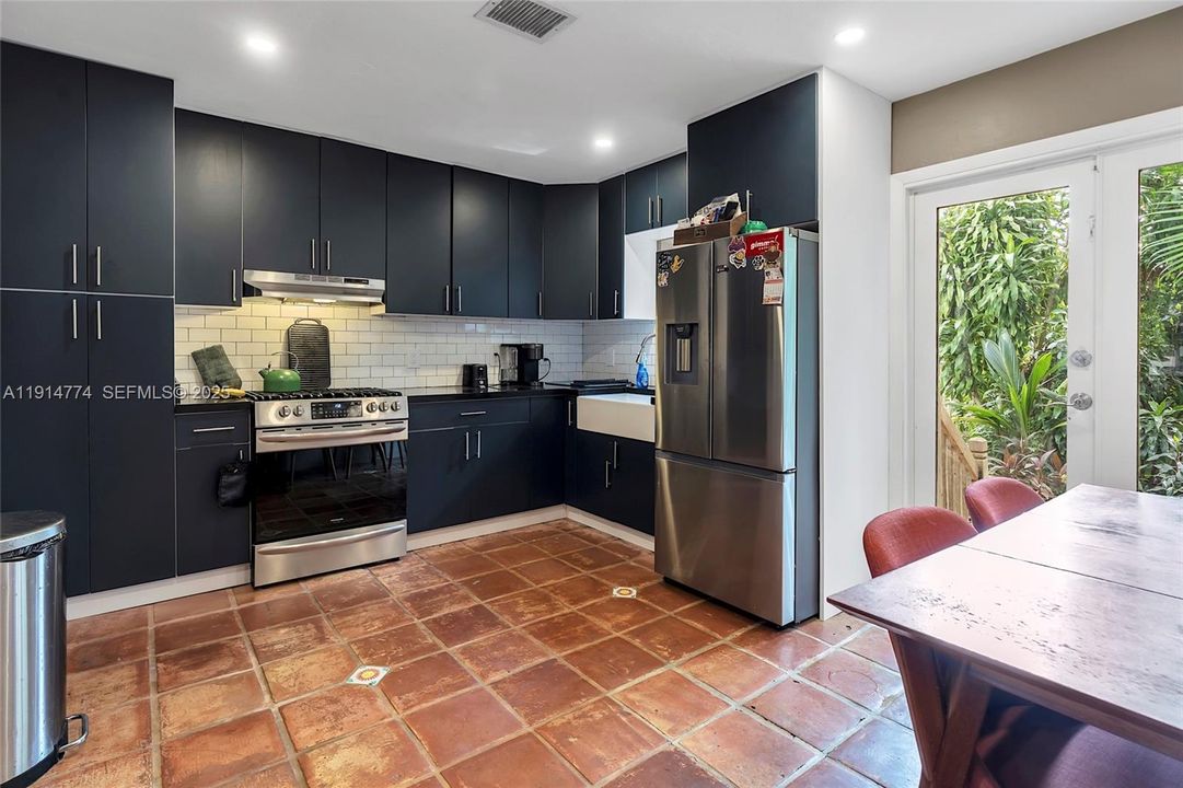 En Venta: $620,000 (3 camas, 1 baños, 1037 Pies cuadrados)