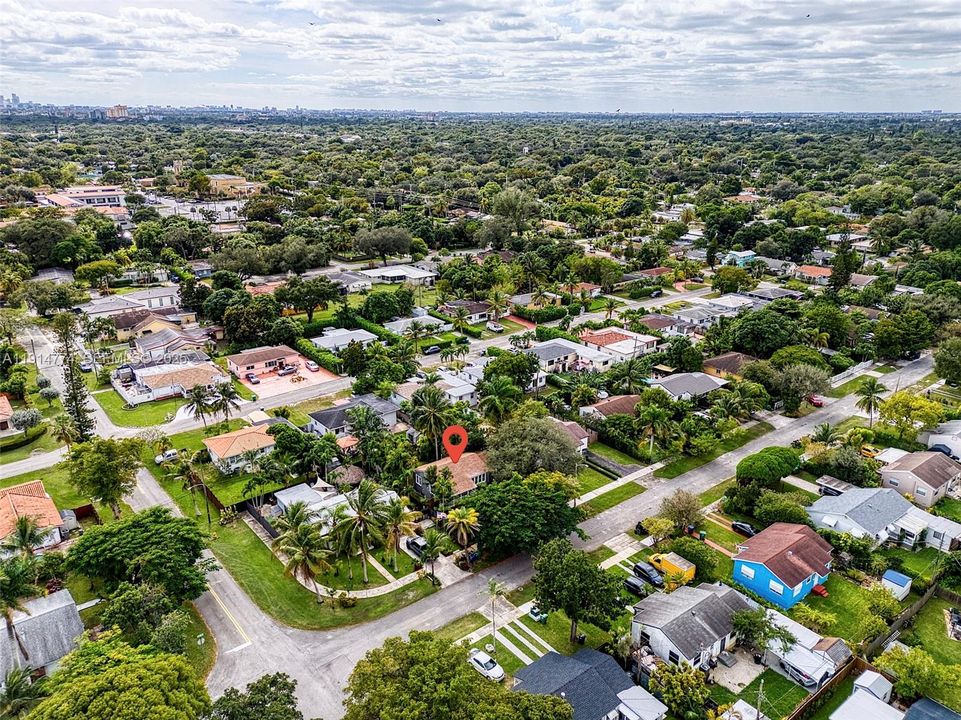 En Venta: $620,000 (3 camas, 1 baños, 1037 Pies cuadrados)