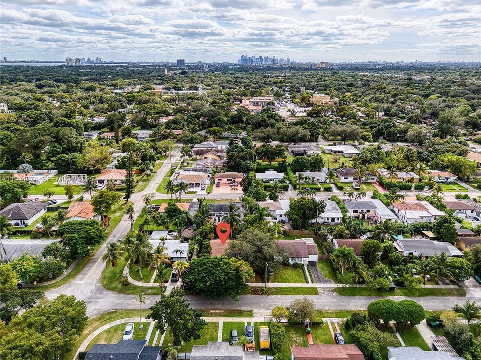 En Venta: $620,000 (3 camas, 1 baños, 1037 Pies cuadrados)