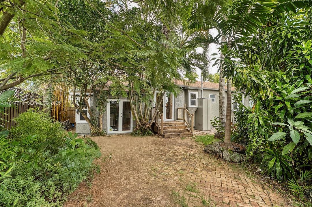 En Venta: $620,000 (3 camas, 1 baños, 1037 Pies cuadrados)