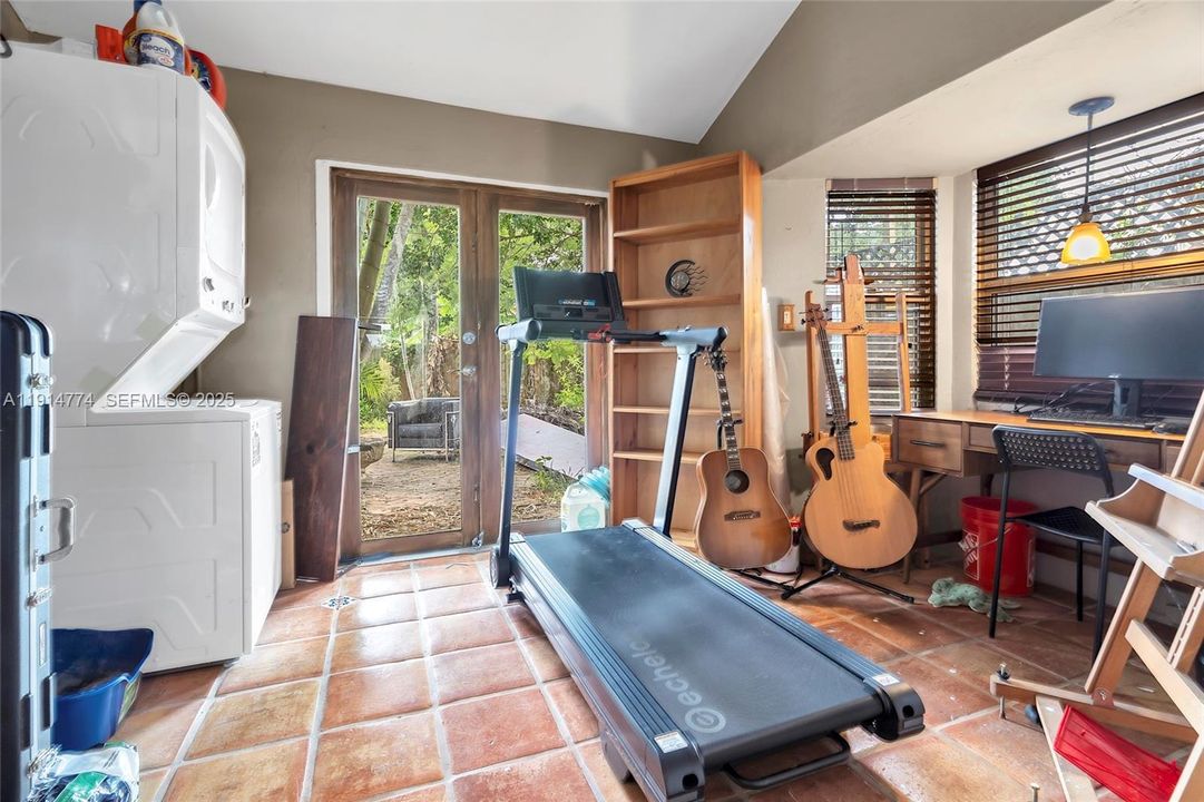 En Venta: $620,000 (3 camas, 1 baños, 1037 Pies cuadrados)