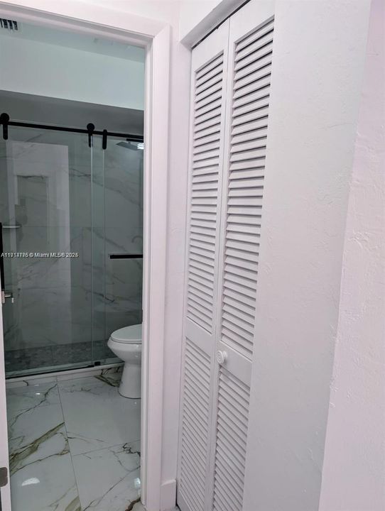 出租: $3,500 (3 贝兹, 2 浴室, 1416 平方英尺)