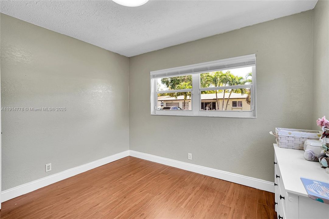 For Sale: $439,900 (3 beds, 2 baths, 1222 Square Feet)