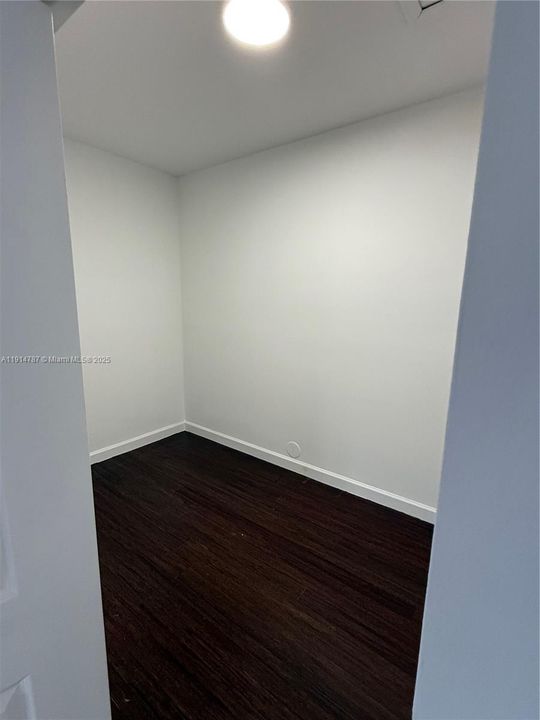 Activo con contrato: $4,000 (3 camas, 3 baños, 2603 Pies cuadrados)