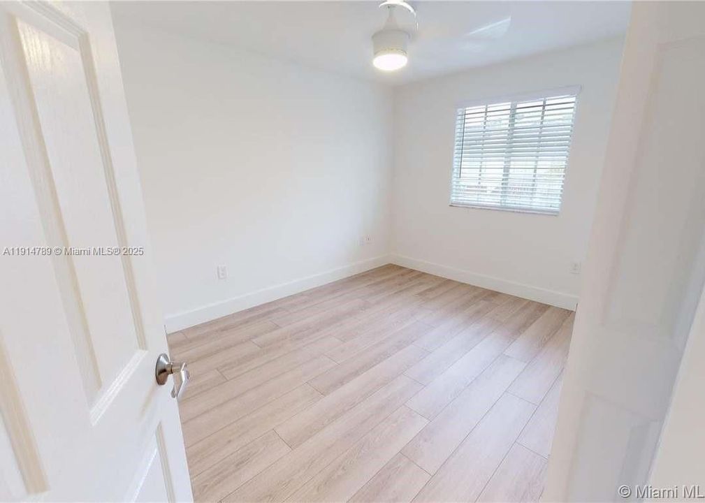 For Rent: $3,650 (3 beds, 2 baths, 1571 Square Feet)