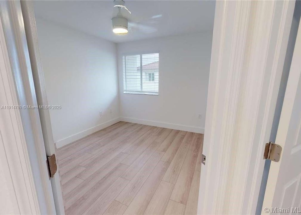 For Rent: $3,650 (3 beds, 2 baths, 1571 Square Feet)