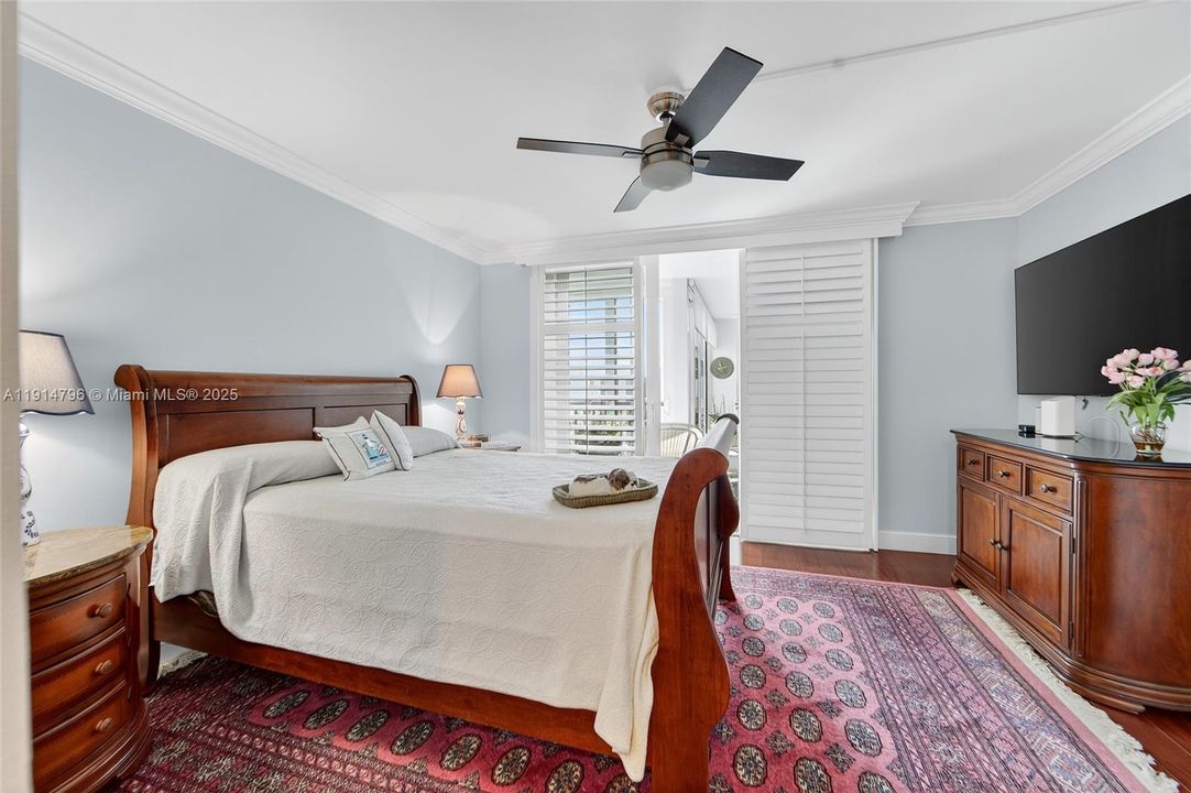 For Sale: $1,195,000 (2 beds, 2 baths, 1639 Square Feet)