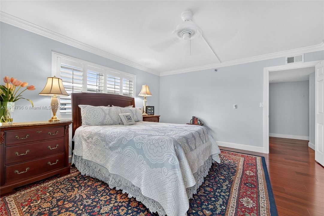 For Sale: $1,195,000 (2 beds, 2 baths, 1639 Square Feet)