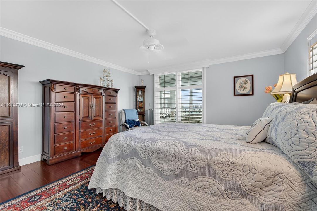 For Sale: $1,195,000 (2 beds, 2 baths, 1639 Square Feet)