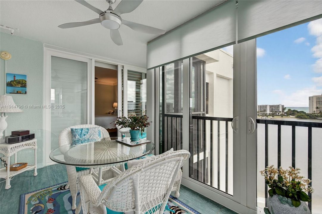 For Sale: $1,195,000 (2 beds, 2 baths, 1639 Square Feet)