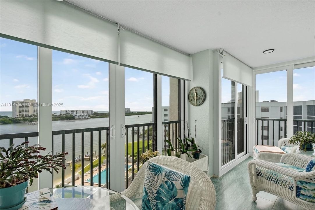 For Sale: $1,195,000 (2 beds, 2 baths, 1639 Square Feet)