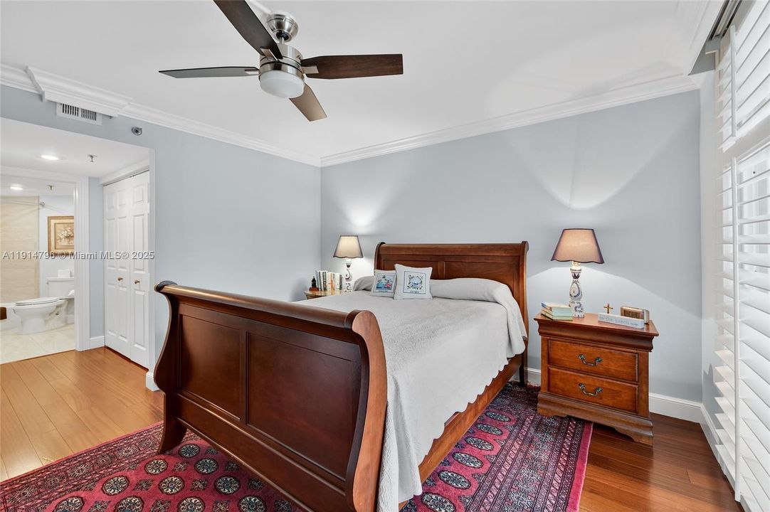 For Sale: $1,195,000 (2 beds, 2 baths, 1639 Square Feet)