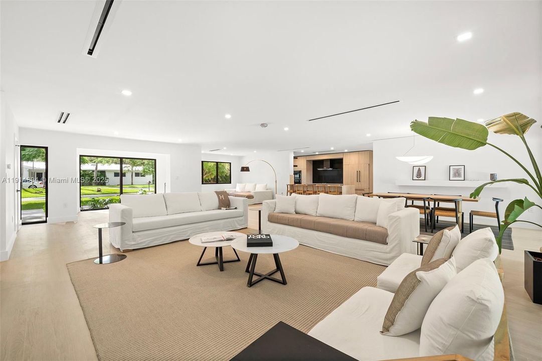 For Sale: $2,500,000 (4 beds, 3 baths, 2335 Square Feet)