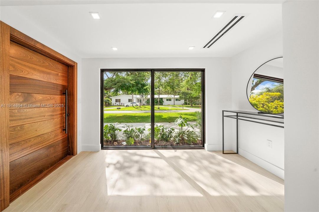 For Sale: $2,500,000 (4 beds, 3 baths, 2335 Square Feet)