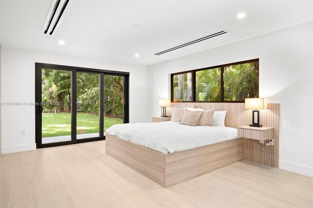 For Sale: $2,500,000 (4 beds, 3 baths, 2335 Square Feet)