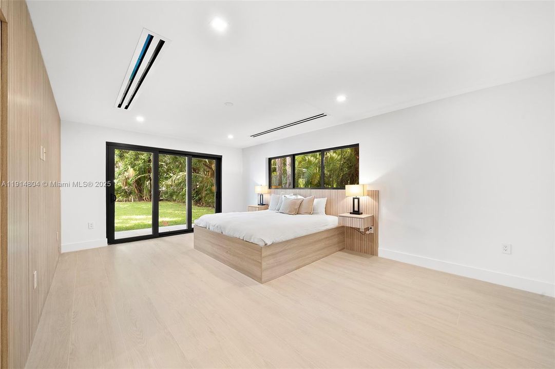 For Sale: $2,500,000 (4 beds, 3 baths, 2335 Square Feet)