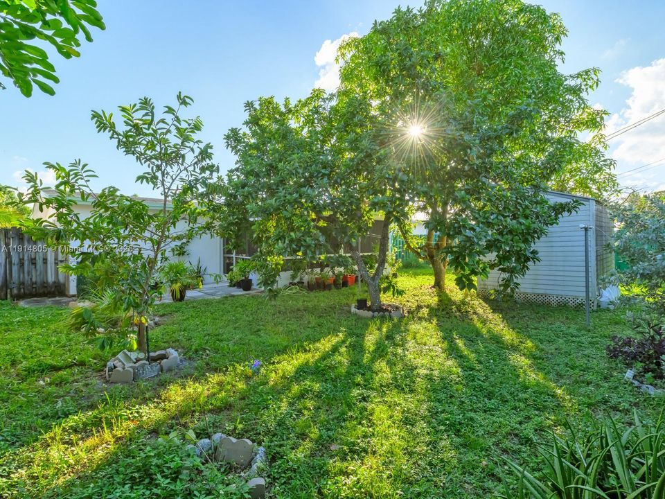 Activo con contrato: $390,000 (2 camas, 2 baños, 1082 Pies cuadrados)