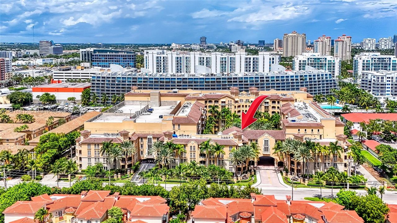 合同活跃: $3,000 (2 贝兹, 2 浴室, 1171 平方英尺)