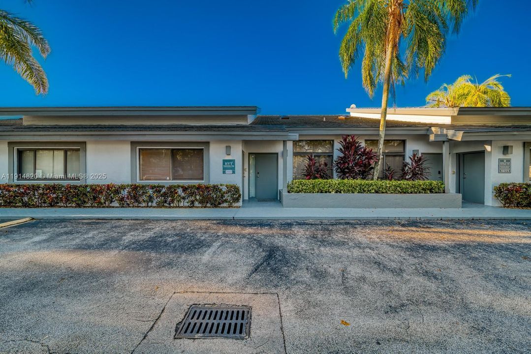 Active With Contract: $2,400 (0 beds, 0 baths, 0 Square Feet)